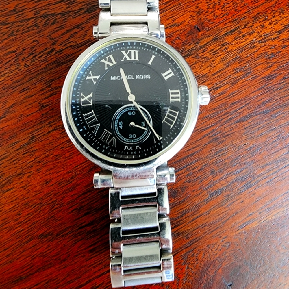 MK watch